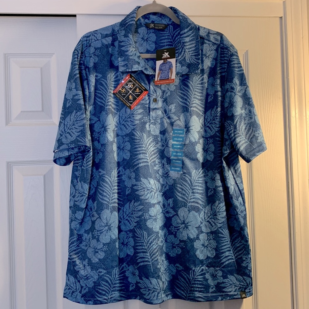 Brand new men’s ZEROXPOSUR Hawaiian blue floral collared shirt!!